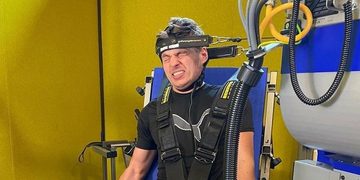max verstappen training nek (1)