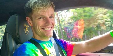 Enzo Knol auto nieuwe kleur