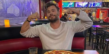 Chris Hemsworth cheat meal