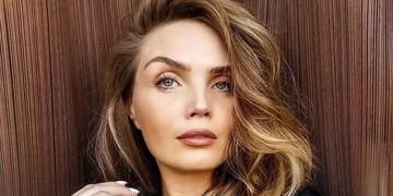 Kim Feenstra Instagram lingerie