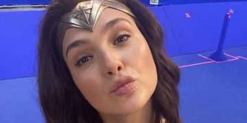 Gal Gadot Wonder Woman pakje instagram