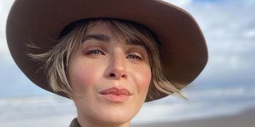 Victoria Koblenko showt met vakantiefoto's dat ze nog altijd een super strak lichaam heeft