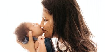 gemiddelde leeftijd waarop vrouwen als eerste moeder worden kind krijgen