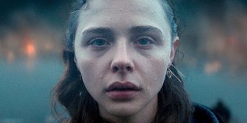 mother android netflix thriller