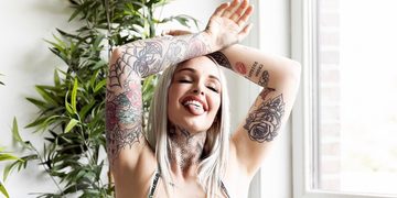 Pommeline Tillière (Temptation Island) gaat uit de kleren op Instagram-foto's