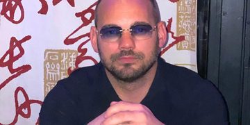 wesley sneijder verkoopt villa ibiza luxe