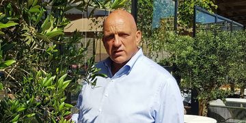 Herman den Blijker zet zijn prachtige miljoenenvilla te koop