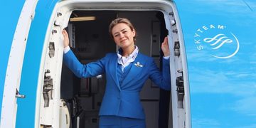 nederlandse-stewardess-lauren-loois-instagram