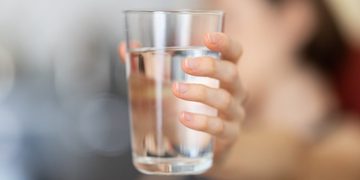 glas water drinken voor slapen afvallen