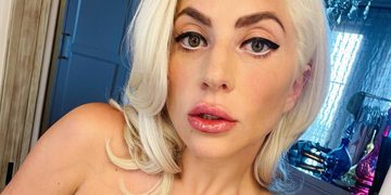 Lady Gaga maakt grote indruk met superfit lichaam in bikini