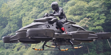 vliegende motorfiets Xturismo