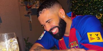 drake verliest geld fc barcelona