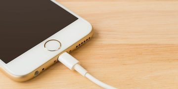 telefoon opladen bed slecht