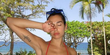Dua Lipa plaatst foto in bikini en de likes komen achter elkaar binnen