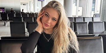 Jutta Leerdam laat alle ogen op haar richten tijdens modeshow