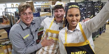 hoeveel salaris verdien je jumbo lidl aldi albert heijn kassamedewerker gemiddeld