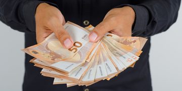 loterij-winnaar-haalt-geld-nite-op-wat-gebeurt-er-met-het-geld.jpg