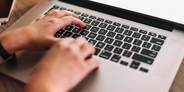 vrouw opgelicht online google