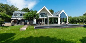 Huis van Gio Latooy in Krimpen aan de Lek
