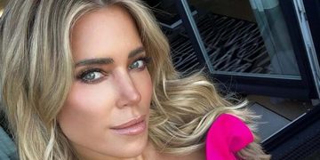 Sylvie Meis in Griekenland poseert in bikini