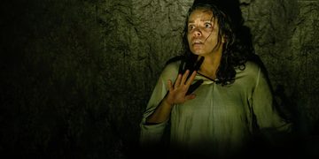barbarian horror film netflix