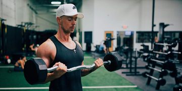 ez bar curl