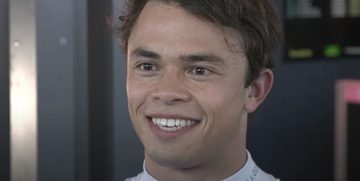 nyck de vries auto priv&eacute; formule 1 coureur nederlands