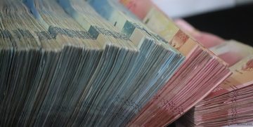 hoe &euro;100.000 sparen maand jaar