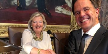 salaris minister-president Nederland Mark Rutte