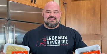 dieet sterkste man ter wereld 120000 kcal