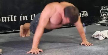 nieuw wereldrecord meeste push ups in uur
