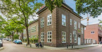 funda voormalig schoolgebouw prachtige woning te koop den haag