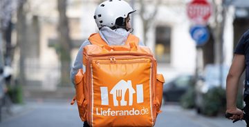 salaris bezorger thuisbezorgd uber eats