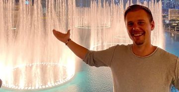 zoveel verdient armin van buuren salaris eigen vermogen