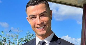 Hoeveel verdient christiano Ronaldo op instagram per post