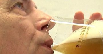 bier van poeder water mixen