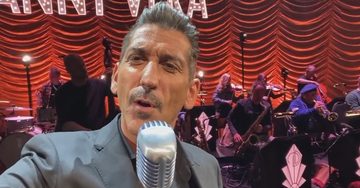 hoeveel salaris verdient danny vera zanger