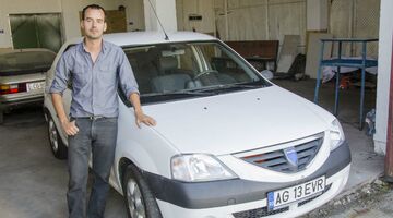 man bouwt eigen elektrische auto