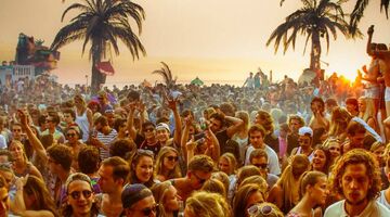 cartel & plak at the beach