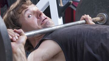 fitness trainen sportschool gewicht man man