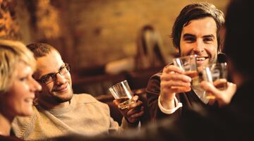 whiskey-drinken-alcohol-MAN MAN