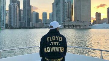 Mayweather newcastle MAN MAN