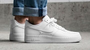 sneakers schoonmaken poetsen MAN MAN