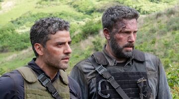 Netflix original triple frontier MAN MAN