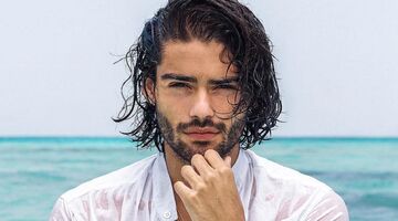 mannen met lang haar