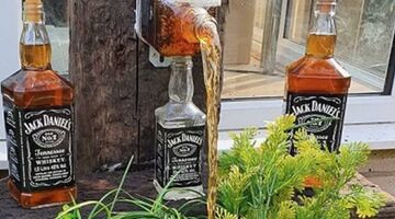 lege jack daniel's flessen fontein