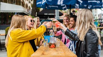 Kopstootbar Amsterdam terras