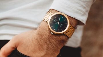 tijd horloge verzetten analoog kroon