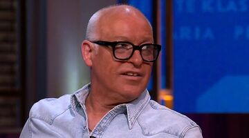 zo rijk is rene van der gijp vermogen salaris