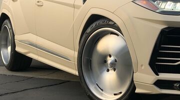 Kanye West auto Lamborghini Urus